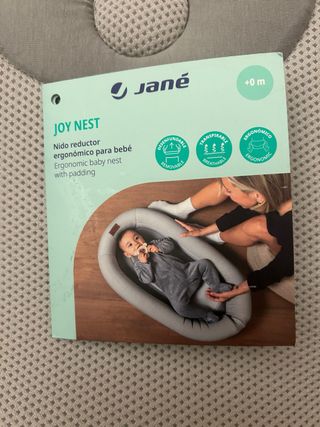 Nido reductor ergonómico Jané Joy Nest