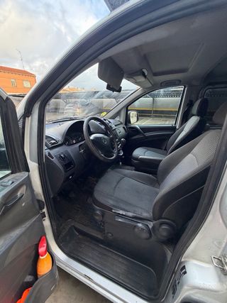 Mercedes-Benz Vito 2010