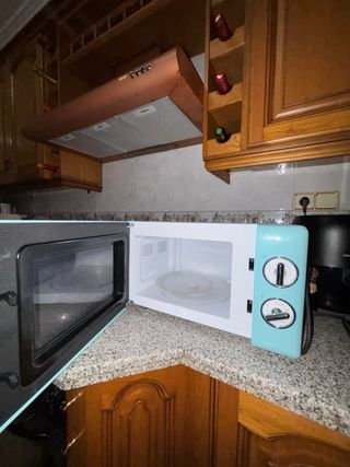 Microondas Cecotec Grill 20L 700W