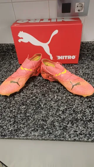 Botas de fútbol Puma Talla 44