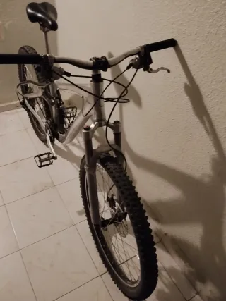Bicicleta de Montaña Doble Suspensión Fox