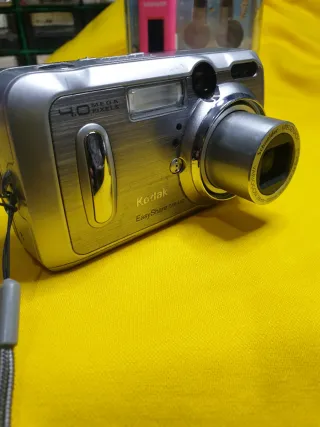 Lote 3 fotocamere digitali Kodak, Starblitz e werlisa