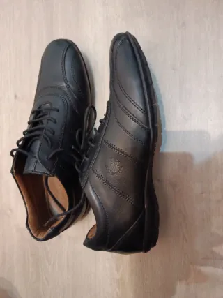 Zapatos deportivos de piel negros