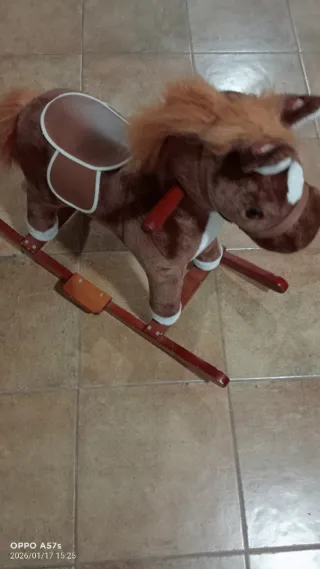 Caballito balancín marrón