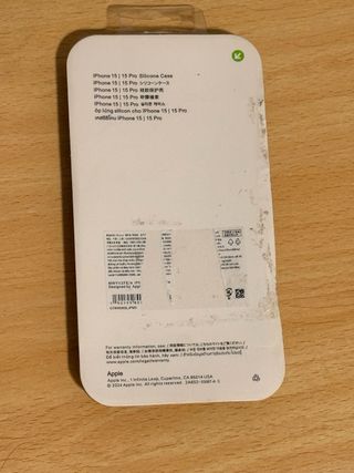 Funda logo manzana iPhone 15