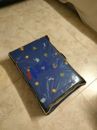 Cuna de viaje BBY y colchón