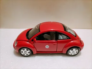 Volkswagen New beetle Bburago 1/18