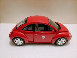 Volkswagen New beetle Bburago 1/18