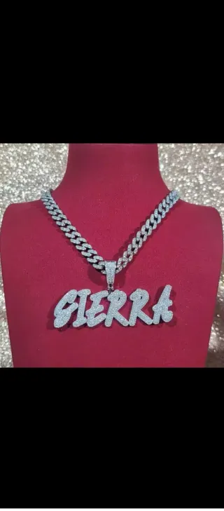 Cadena personalizada con diamantes