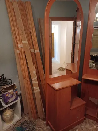 Mueble de entrada con espejo