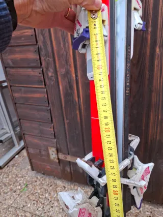 Esquís Rossignol 150cm con fijaciones Tyrolya