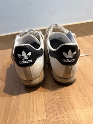 Zapatillas Adidas Samoa Blancas y Negras