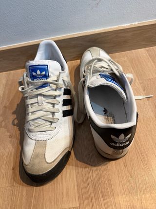 Zapatillas Adidas Samoa Blancas y Negras