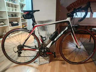 Bicicleta Carretera Carbono BH Speedrom