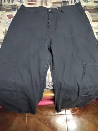Pantalón cargo gris