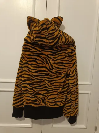 Forro polar con bufanda/manoplas