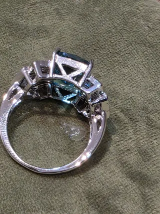 Anillo cóctel piedra azul plata