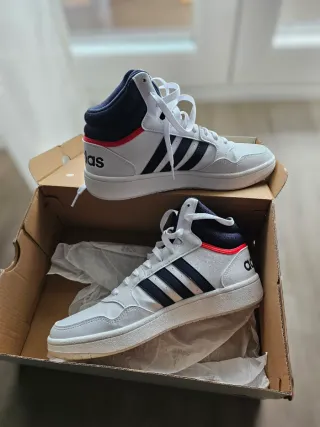 Deportivas Adidas Hi-Top Blancas y Azules