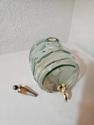 Barril dispensador de cristal para vino