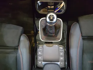 Mercedes A 180 AMG Line Night · 2021 · Garantía 12