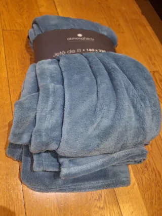 Manta de cama azul grisáceo 180 x 230 cm