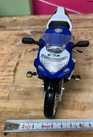 Suzuki GSX-R 750 Moto Colección