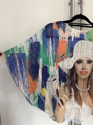 Blusón RETRO APPAREL USA Talla L semitransparente