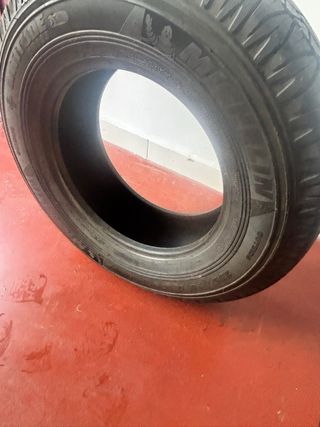 Neumático Michelin Latitude Cross 235/70 R16 106H