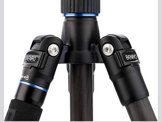 Trípode de viaje Benro SLIM de fibra de carbono