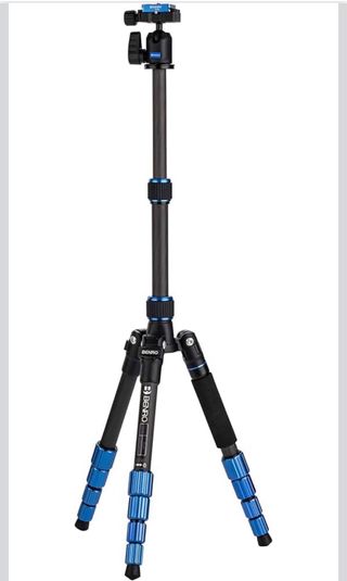 Trípode de viaje Benro SLIM de fibra de carbono