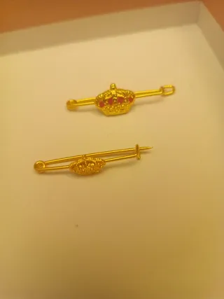 2 Alfileres de Corbata Casa Real