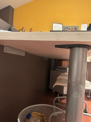 Mesa de escritorio en L