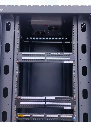 Armario Rack Servidor Metálico