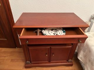 Mueble auxiliar cerezo con cajón y puertas