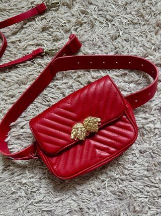 Bolso riñonera Zara rojo con leones dorados