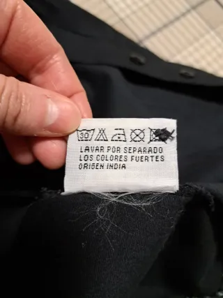 Camisa negra bordada talla M