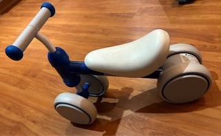 Triciclo bebé 4 ruedas Molto < 2 años