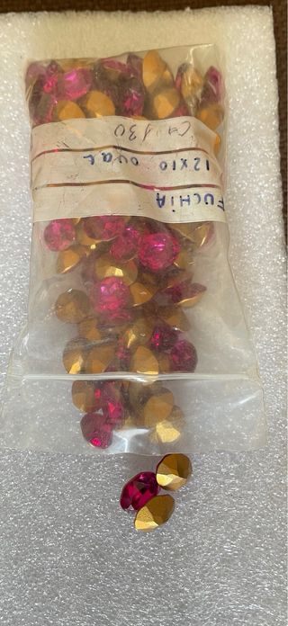 Gemas bisutería y sintéticas