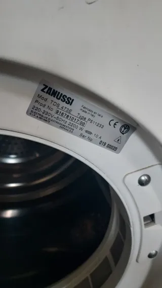 Secadora Zanussi exterior.