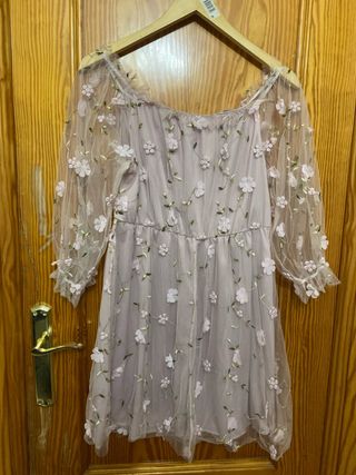 Vestido tul bordado floral rosa