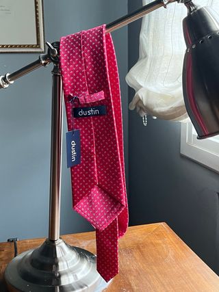 Corbata de seda Dustin roja