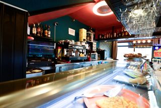 TRASPASO DE NEGOCIO BAR-RESTAURANTE EN MERUELO