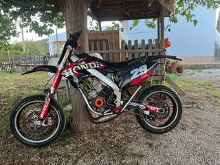 Moto Supermotard Honda HM derrapague racing