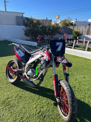 Moto Supermotard Honda HM derrapague racing