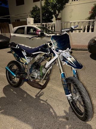 Moto Supermotard Honda HM derrapague racing
