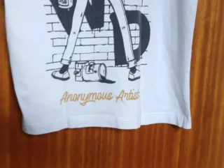 Camiseta Pull&Bear Blanca Grafiti Espalda XS