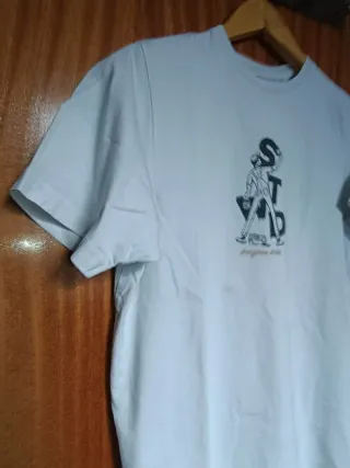 Camiseta Pull&Bear Blanca Grafiti Espalda XS