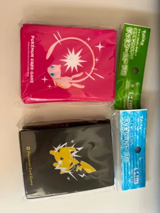 Fundas/sleeves Pokémon TCG Mew y Pikachu