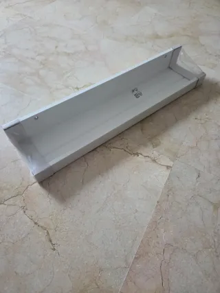 Estantes para cuadros IKEA blancas. SIN ABRIR