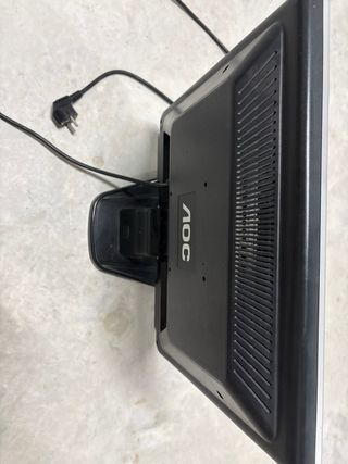 Pantalla AOC Plata y Negra